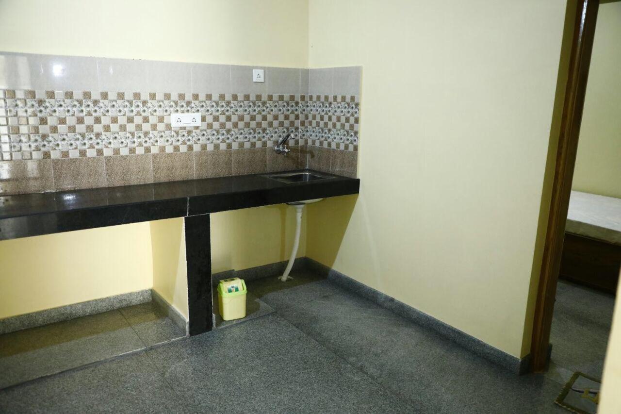 Nest Guest House Bhubaneswar Buitenkant foto